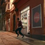 'Coca-Cola. Turn up your day' es un spot dirigido por Ian Schwartz, con service para Landia y rodado en Barcelona.