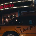 Spot Here is to character para la marca Schweppes.